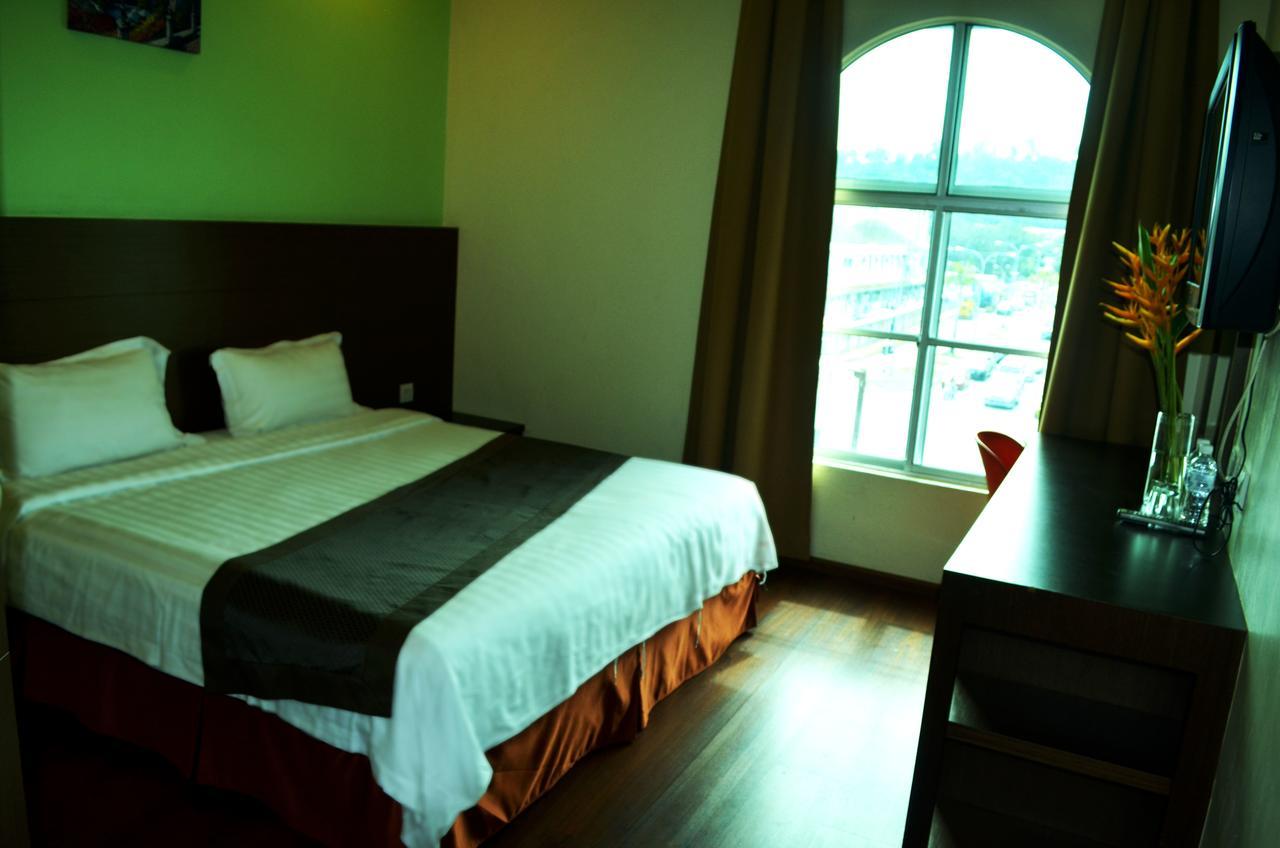 Lintas Plaza Hotel Kota Kinabalu Extérieur photo